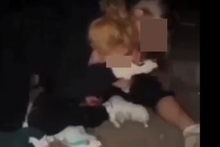Dievča krvácalo potom, čo ju mala skupina tínedžerov zmlátiť a priotráviť alkoholom.