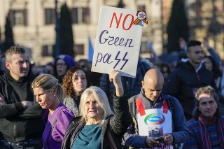 Amnesty vyzvala Taliansko na zmenu opatrení, ktorú sú podľa nej diskriminačné.
