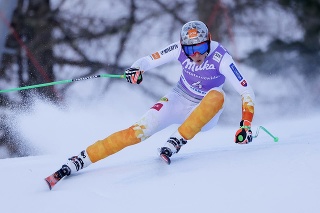 Na snímke slovenská lyžiarka Petra Vlhová reaguje v cieli super-G Svetového pohára v alpskom lyžovaní v rakúskom Zauchensee.