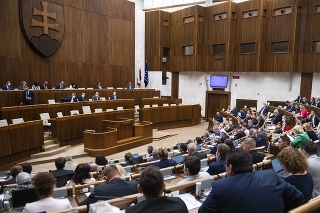 Rokovacia sála počas hlasovania na 9. schôdzi NR SR v Bratislave