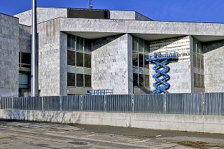 Budovu Istropolisu