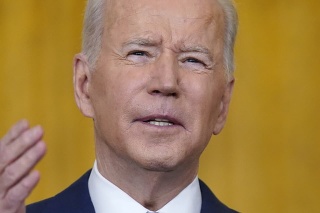 Prezident Joe Biden počas tlačovej konferencie pri príležitosti svojho prvého roku v úrade v Bielom dome vo Washingtone v stredu 19. januára 2022.
