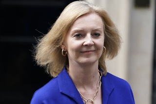 Novou šéfkou britskej diplomacie sa stala bývalá ministerka zahraničného obchodu Liz Trussová.