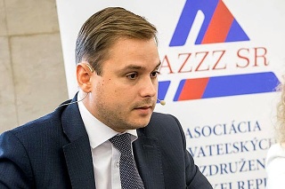 Andrej Hutta
