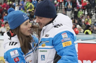 Slovenská lyžiarka Petra Vlhová a jej otec Igor Vlha.