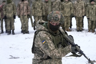 Ukrajinskí vojaci posledné týždne radikálne zvýšili počty cvičení a pripravujú sa na konflikt