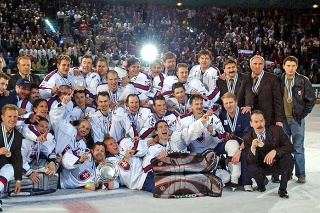 Slovenský hokej na svetovom šampionáte 2003 vo Fínsku dokázal zvládnuť duel o 3. miesto s Čechmi (4:2) a získať bronzové medaily. 