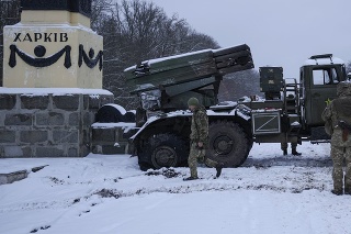Ukrajinskí vojaci kladú Rusom aktívny odpor.