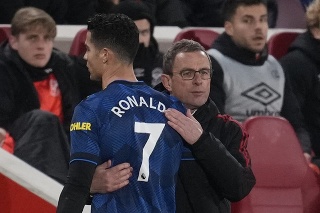 Portugalský futbalista Cristiano Ronaldo a tréner United Ralf Rangnick. 