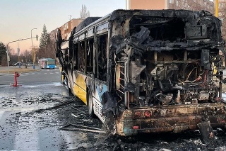 Požiar autobusu v Košiciach.