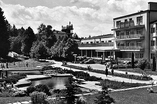 20. storočie, Hotel Palace: Komplex nových budov Hotela Palace navrhol pražský architekt Rudolf Stockar.