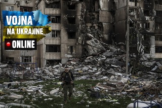 Spúšť v Kyjeve po ruskom bombardovaní. 