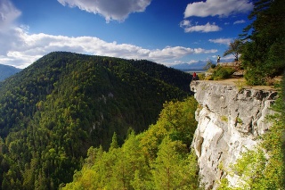 Tomášovský výhľad v národnom parku patrí medzi vychytávky na fotenie a aj lezenie.