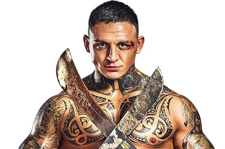 Kontroverzný bojovník MMA je momentálne známejší skôr z vystupovania v reality show Survivor ako z klietky.
