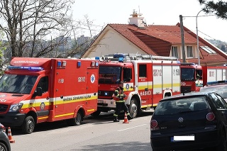 V dome v Bratislave našli telo muža.