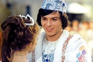 Herca preslávila rola princa v kultovej rozprávke Tri oriešky pre Popolušku.