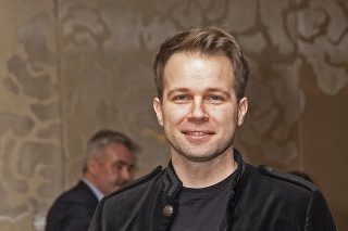 Tomáš
Bezdeda (36), spevák