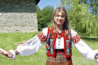 Halina Mivkaničová (35) z Ukrajiny dostala zakarpatský kroj od babky. 