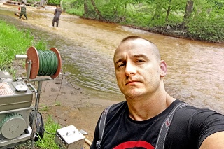 Tibor pri nedávnom ichtyologickom prieskume rieky Slaná