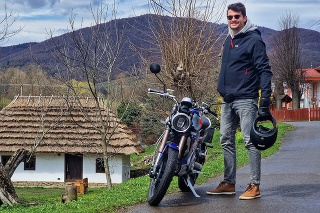 Odhodlaný motorkár štartoval z najvýchodnejšej dediny Nová Sedlica.
