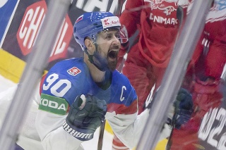Na snímke Tomáš Tatar (Slovensko) oslavuje druhý gól v zápase A-skupiny Slovensko - Dánsko.