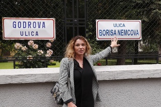 Žanna Nemcovová pokrstila Ulicu Borisa Nemcova.