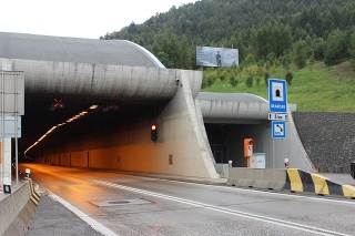  Uzatvorenie tunela