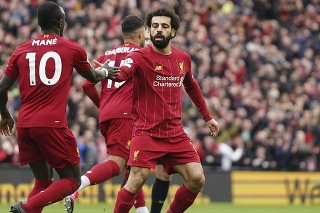 Mane sa cíti v Liverpoole nedocenený. Podľa neho všetky individuálne ceny napokon vždy získajú Mohamed Salah (vpravo) alebo Jordan Henderson.