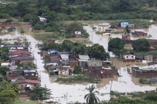 Prudké dažde v Brazílii si vyžiadali už viac ako 90 obetí.