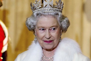 Alžbeta II. je najdlhšie vládnucim britským monarchom.