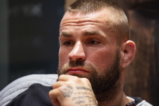 Český zápasník MMA Karlos Vémola.