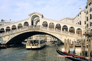  Benátky bojujú