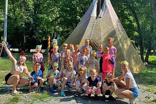 Leto je pre mnohé deti už tradične späté s tábormi.