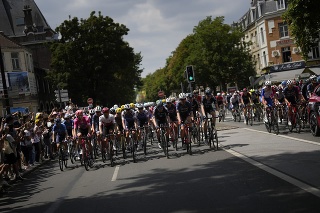 Piatu etapu Tour de France 2022 vyhral Taco Van den Hoorn.