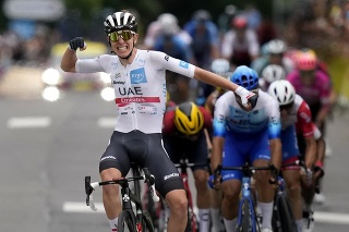 Z víťazstva v 6. etape Tour de France 2022 sa tešil Slovinec Tadej Pogačar.
