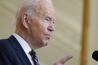 Americký prezident Joe Biden hovorí o Ukrajine počas tlačovej konferencie vo Washingtone.