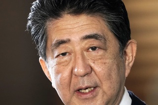 Bývalý japonský premiér Šinzó Abe sa stal obeťou útoku. 