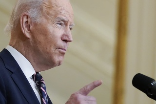 Americký prezident Joe Biden hovorí o Ukrajine počas tlačovej konferencie vo Washingtone.
