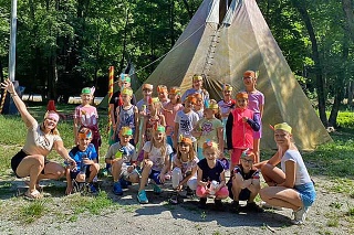 Leto je pre mnohé deti už tradične späté s tábormi.