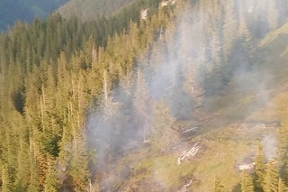 Požiar lesa v Národnom parku Veľká Fatra.