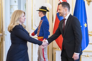 Prezidentka Zuzana Čaputová a predseda vlády Eduard Heger počas stretnutia v Prezidentskom paláci.