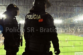Polícia pripravuje bezpečnostné opatrenia pre zápas Slovanu s Ferencvárosom.
