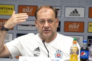 Tréner ŠK Slovan Vladimír Weiss st.