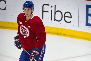 Na snímke slovenský útočník Juraj Slafkovský, ktorého si v tohtoročnom drafte NHL z prvého miesta vybral tím Montrealu Canadiens, absolvuje korčuliarsky tréning v Bell Sports Complexe.