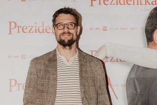 Juraj Loj na premiére filmu Prezidentka.