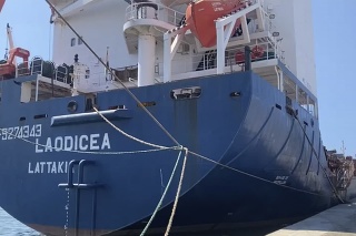 Libanon zadržal sýrsku loď naloženú s údajne kradnutým ukrajinským obilím.