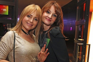 Pri poháriku vínku si pokecali aj herečky Zuzana Vačková a Andrea Karnasová.