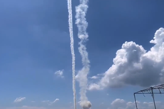 Čína v rámci cvičenia vypálila rakety.