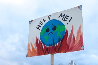 V boji proti klimatickej zmene sa ľudstvo stále nepribližuje k sľubovaným cieľom (ilustračné foto).