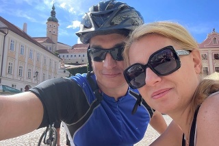 Čaputová sa vybrala v sprievode svojho partnera Juraja Rizmana objavovať krásy Slovenska na dvoch kolesách.